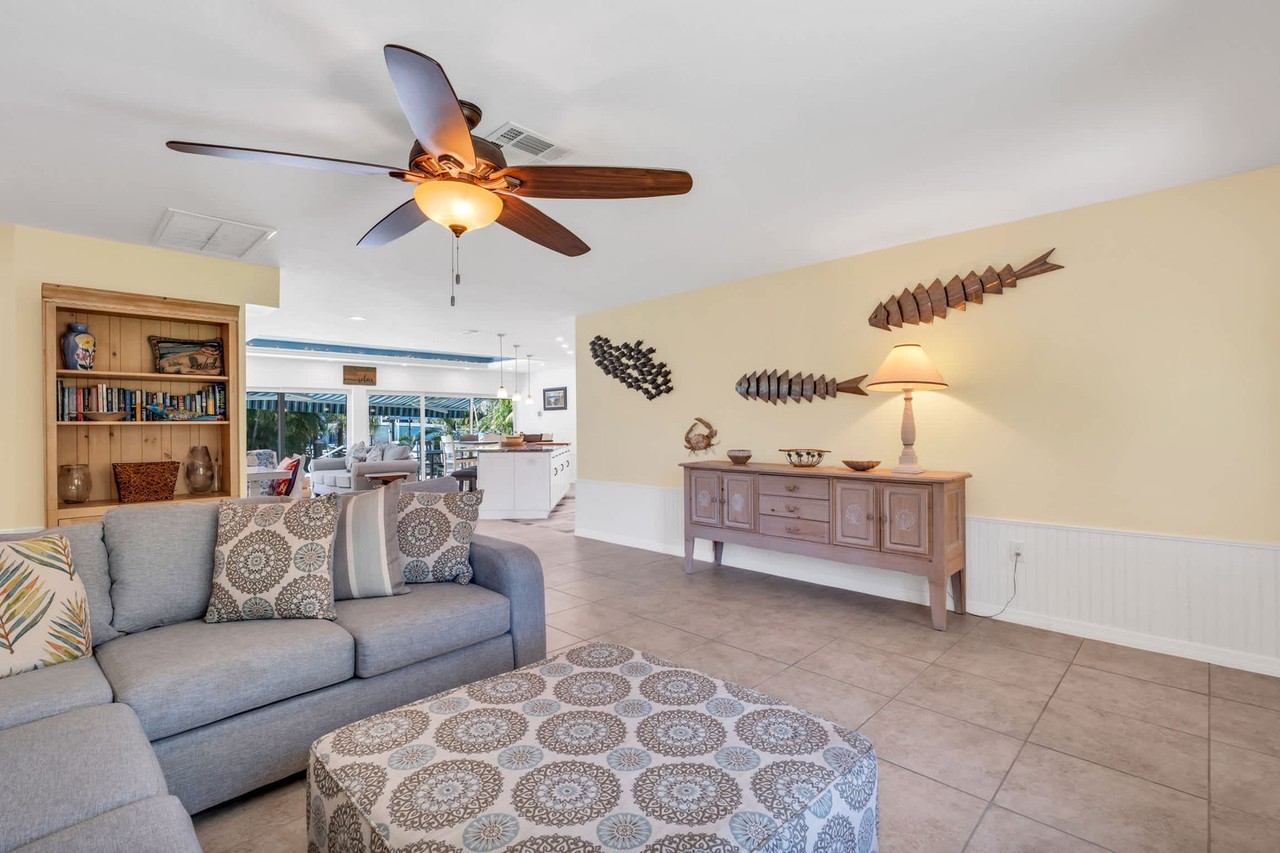 27297 Buccaneer Dr #1073492P - Photo 3 of 50