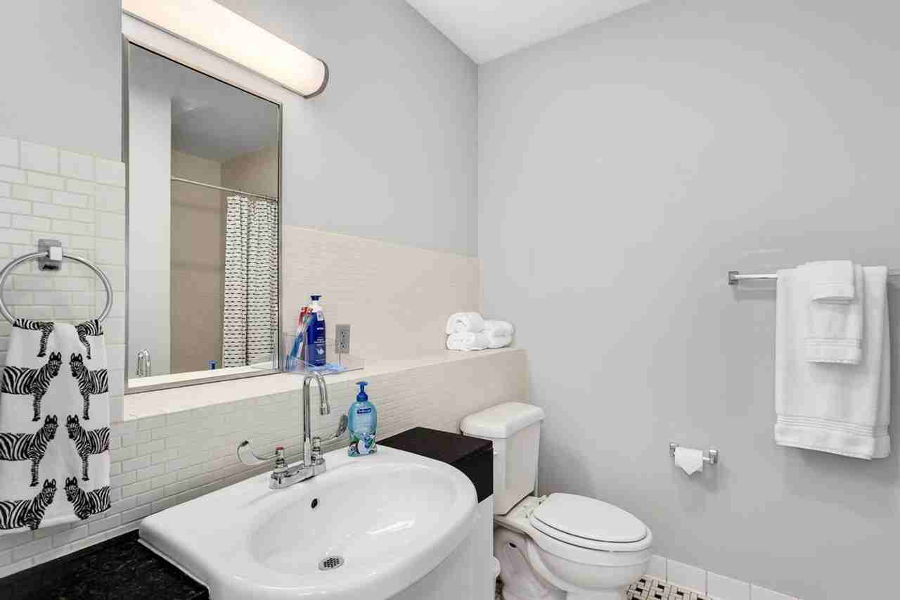 609 W Dickson St #1221787P - Photo 6 of 11