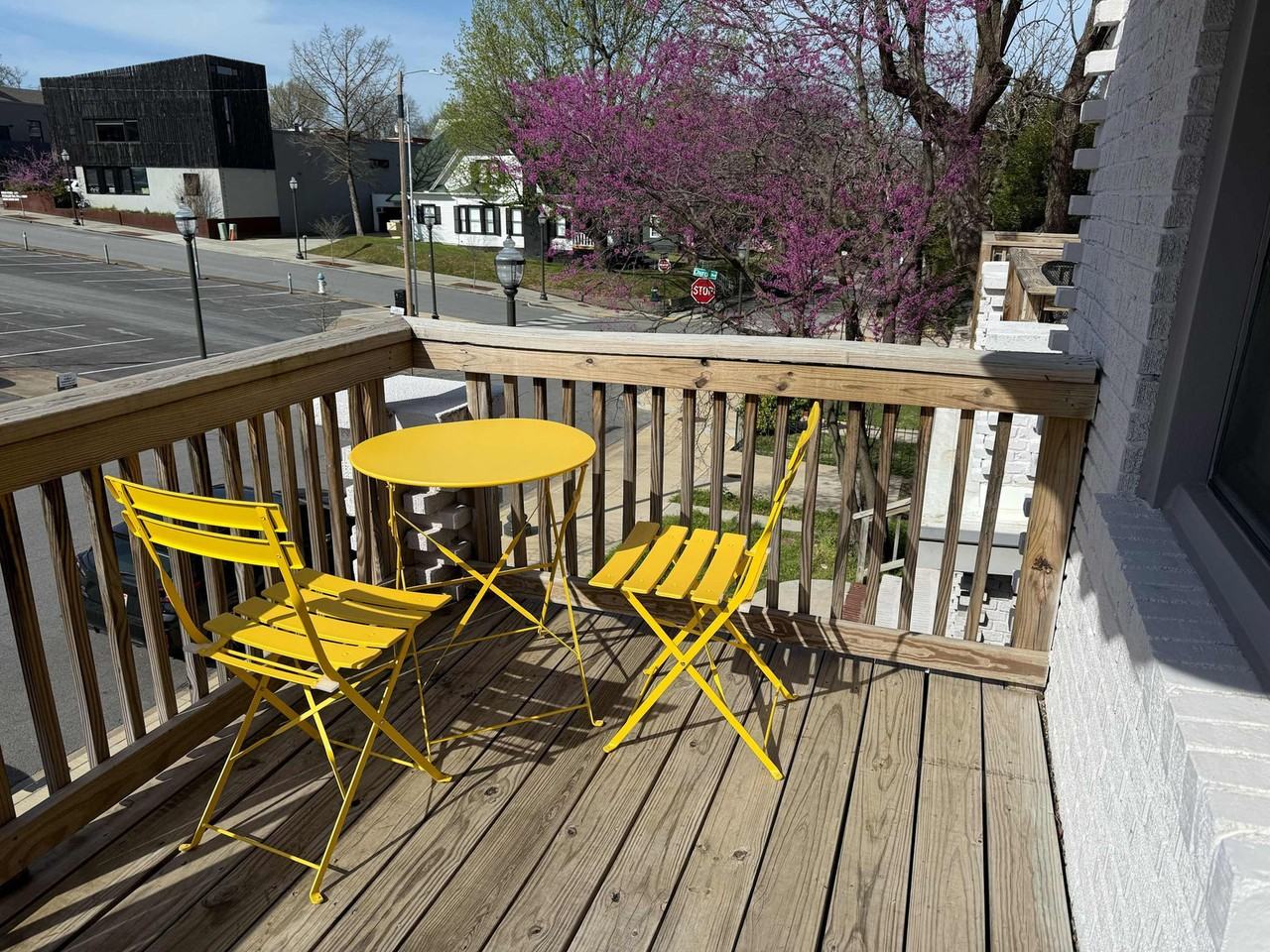 122 West Meadow Street - Photo 6 of 33