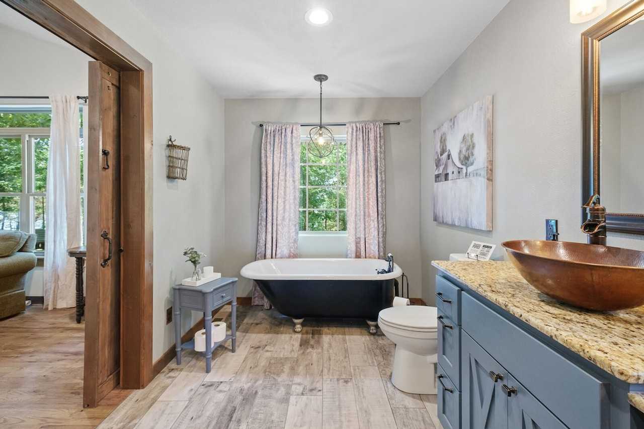 8683 Larue Rd #1221806P - Photo 7 of 28