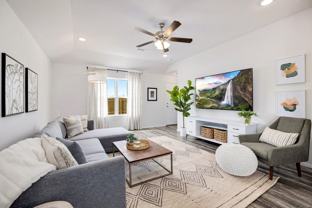 1249 S Kingfisher Ln - Photo 1 of 1