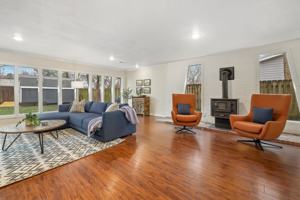 featured image of 604 Nw B St