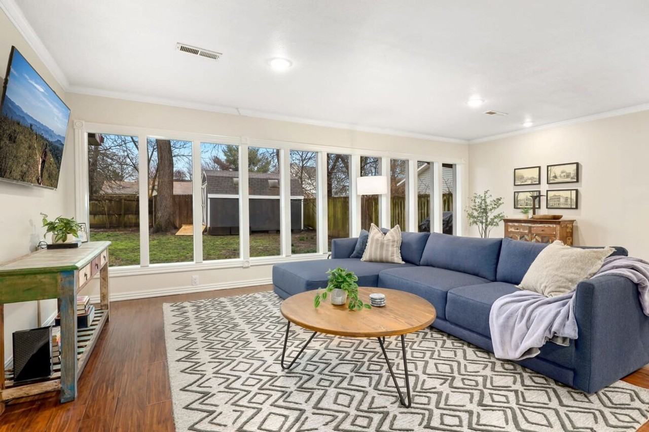 604 Nw B St #1221860P - Photo 7 of 37