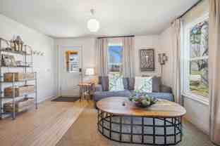 401 Se C St - Photo 1 of 1