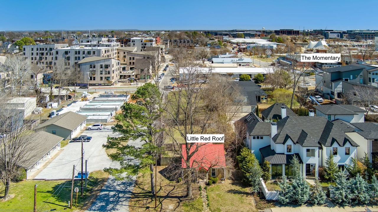 401 Se C St #1221940P - Photo 3 of 26