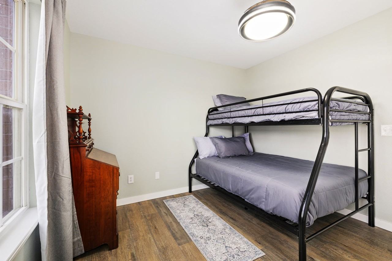 13 Orleton Ln #1221943P - Photo 6 of 25