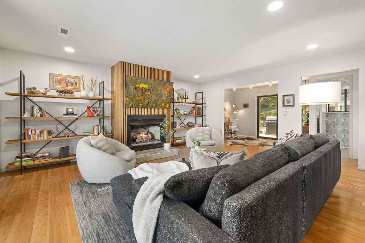 2119 W Loren Cir #1221945P - Photo 2 of 35