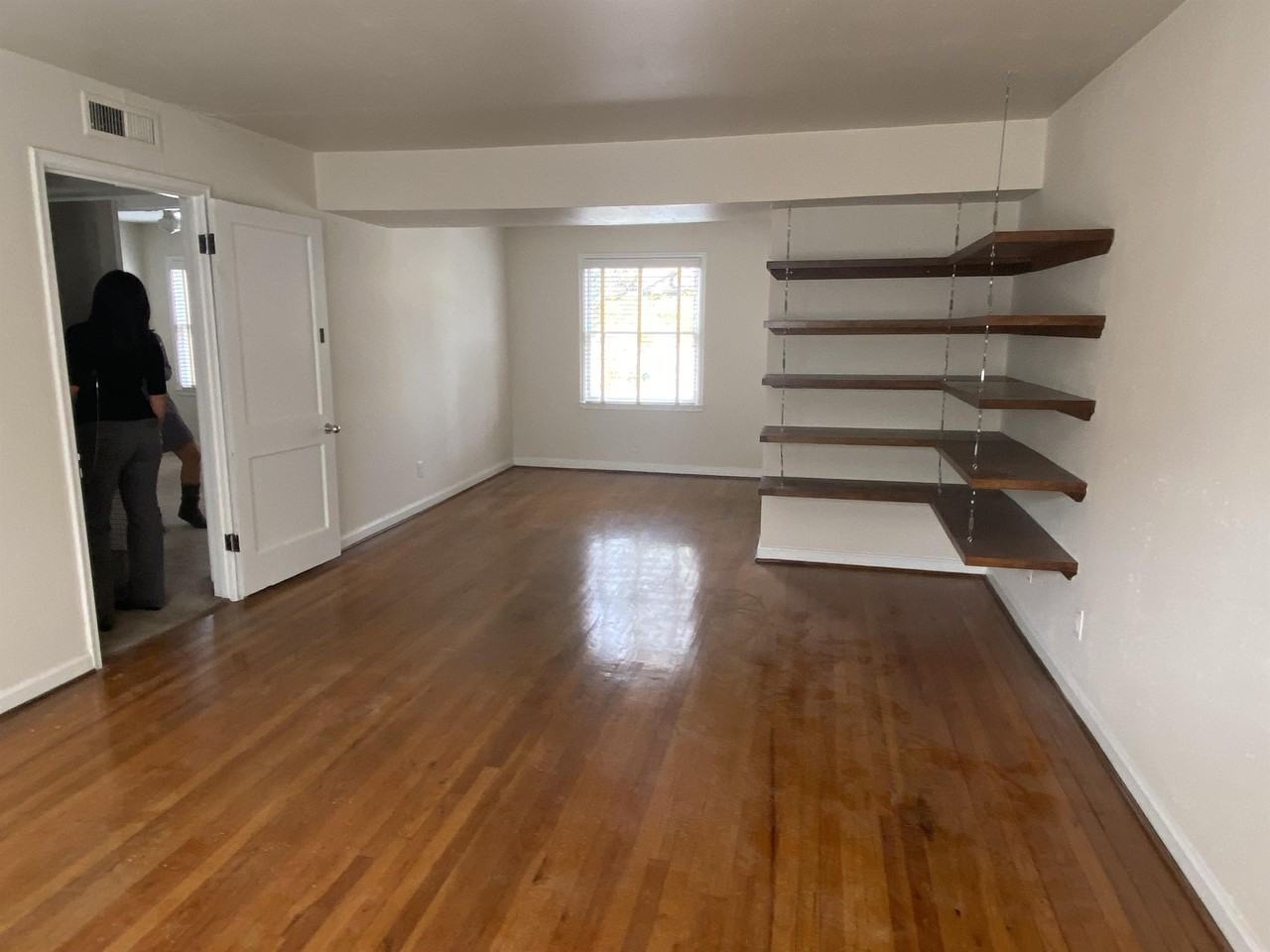 1930 North Blvd - Photo 2 of 11