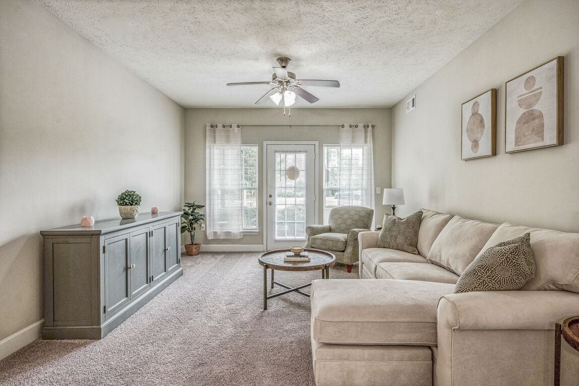 Hamilton Station Apartments - Photo 4 of 22