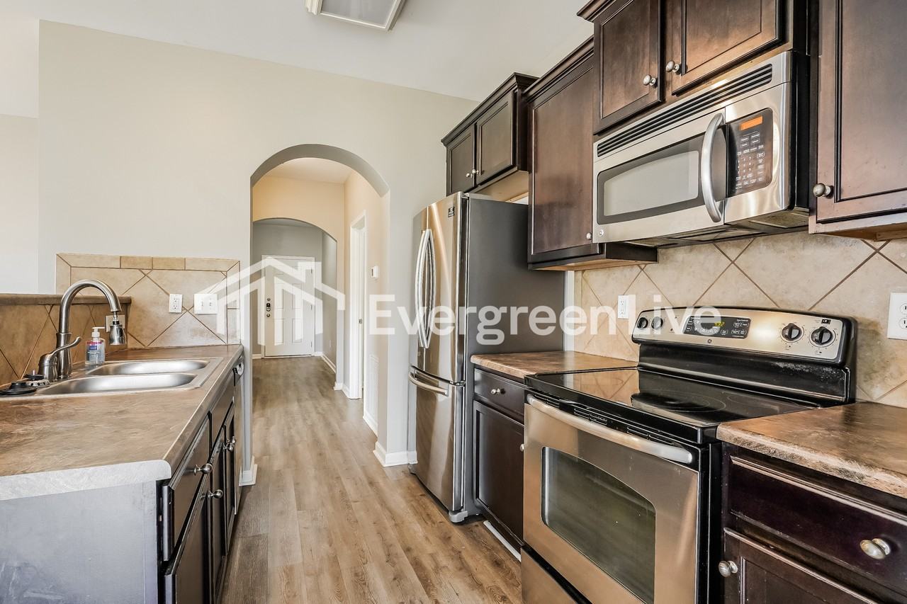12602 Downing Dr - Photo 7 of 15