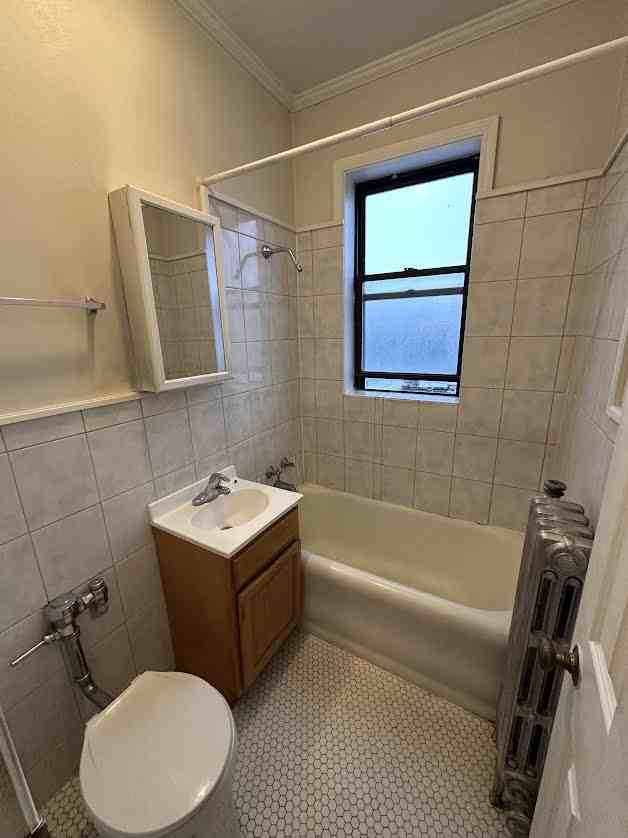 839 West Sheridan Road - Photo 3 of 7