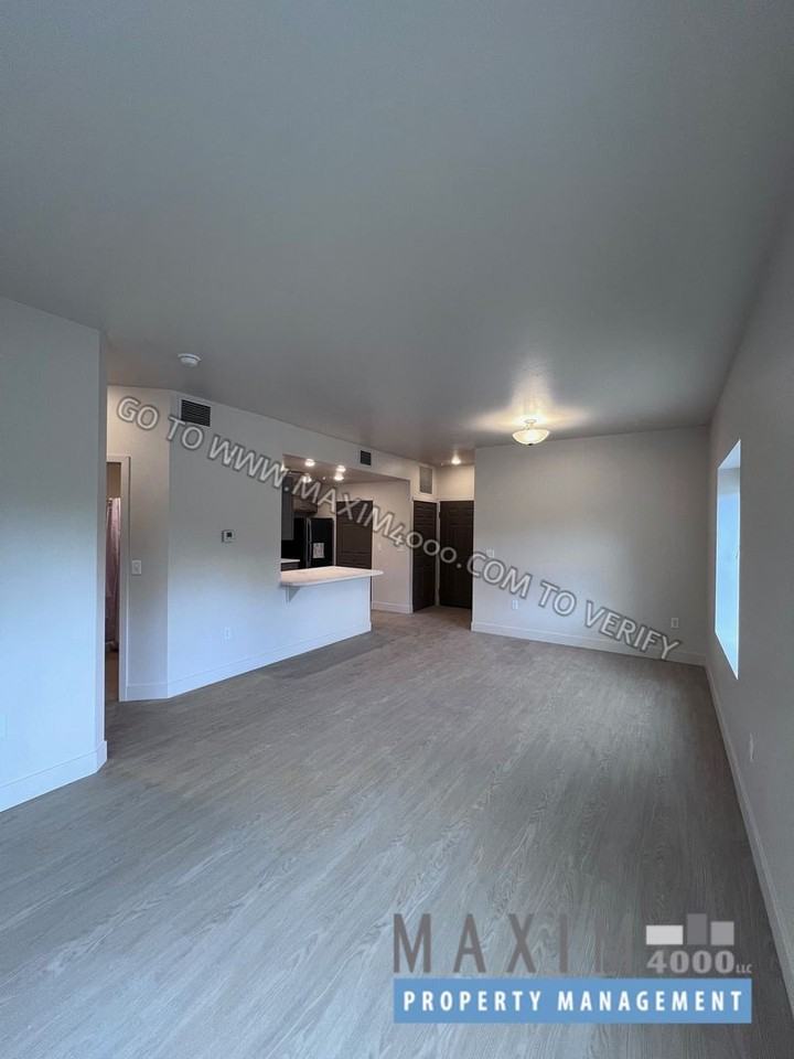 1030 GRAND AVENUE - Photo 6 of 11