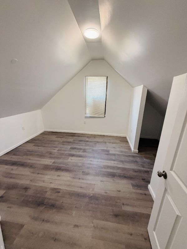 3736 E 153rd St - Photo 5 of 6