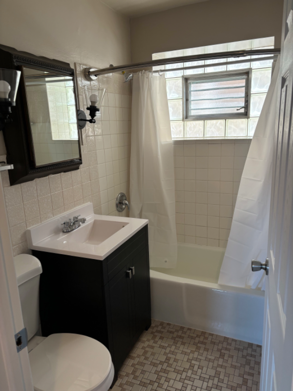 5764 W Park Ave #1S - Photo 4 of 7