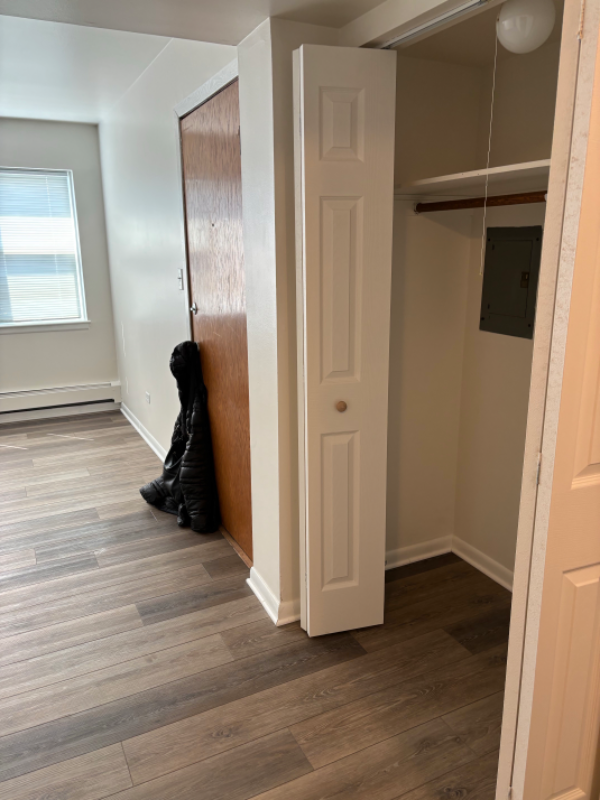 5764 W Park Ave #1S - Photo 6 of 7