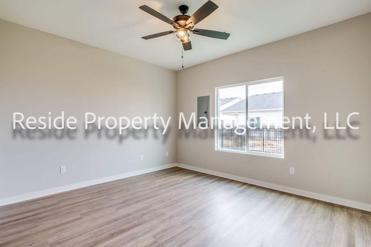 2150 N Melody Ct - Photo 5 of 17