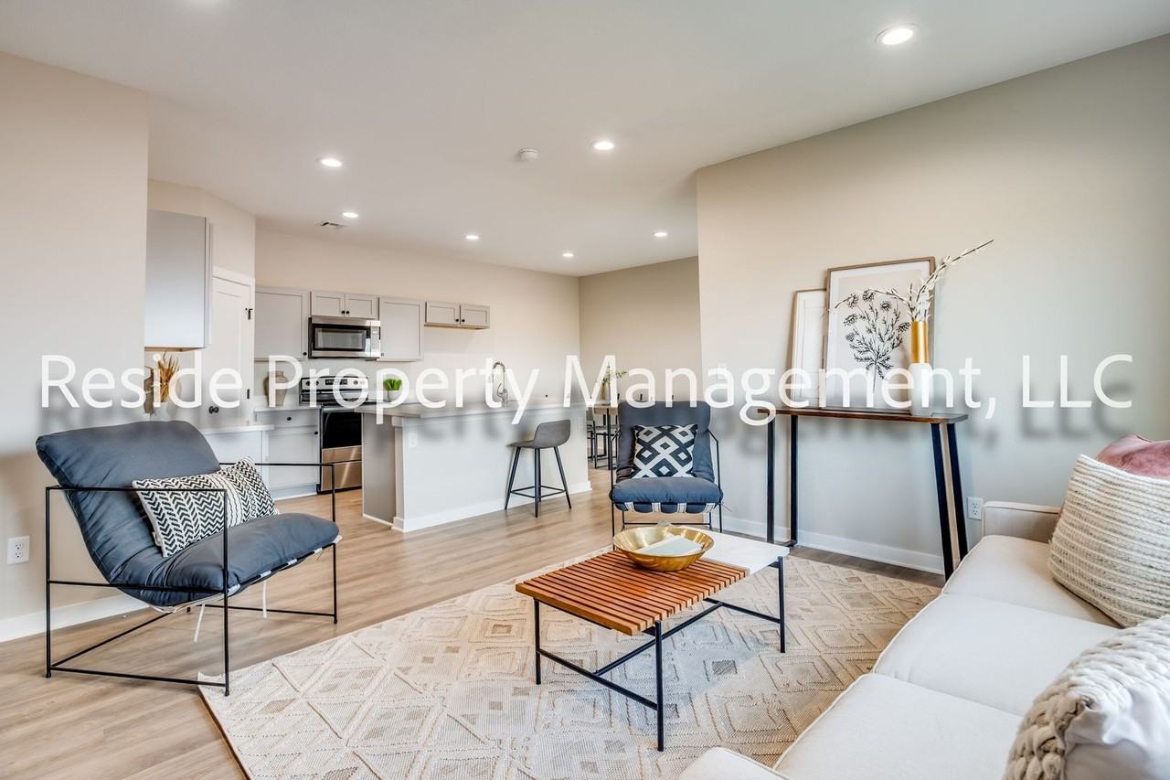 2124 Melody Court - Photo 3 of 18