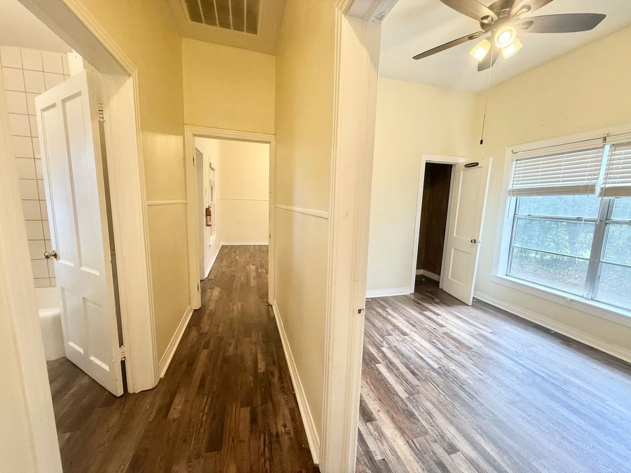 2319 Hunter St - Photo 6 of 19