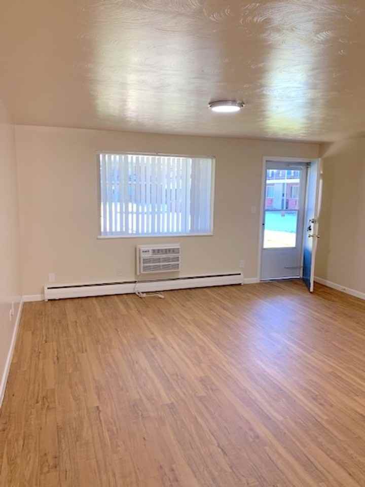 Lampliter Apartments - Photo 6 of 18