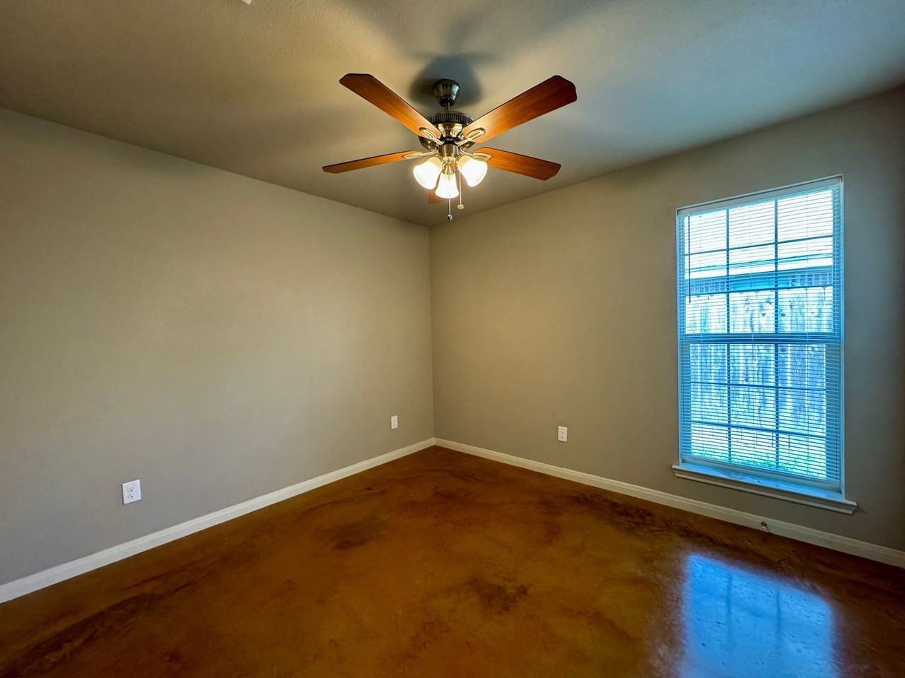 6921 N River Xing - Photo 7 of 10