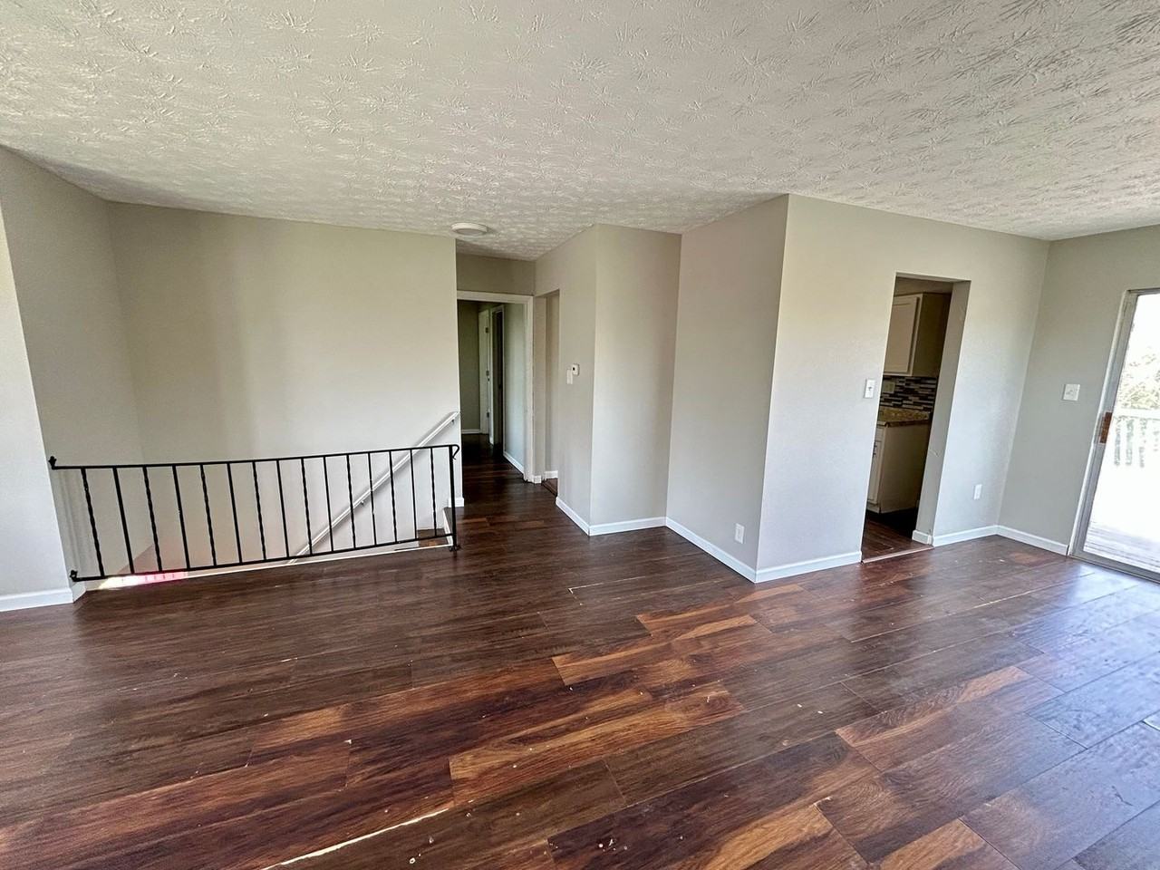 622 Willow Springs Dr - Photo 3 of 16