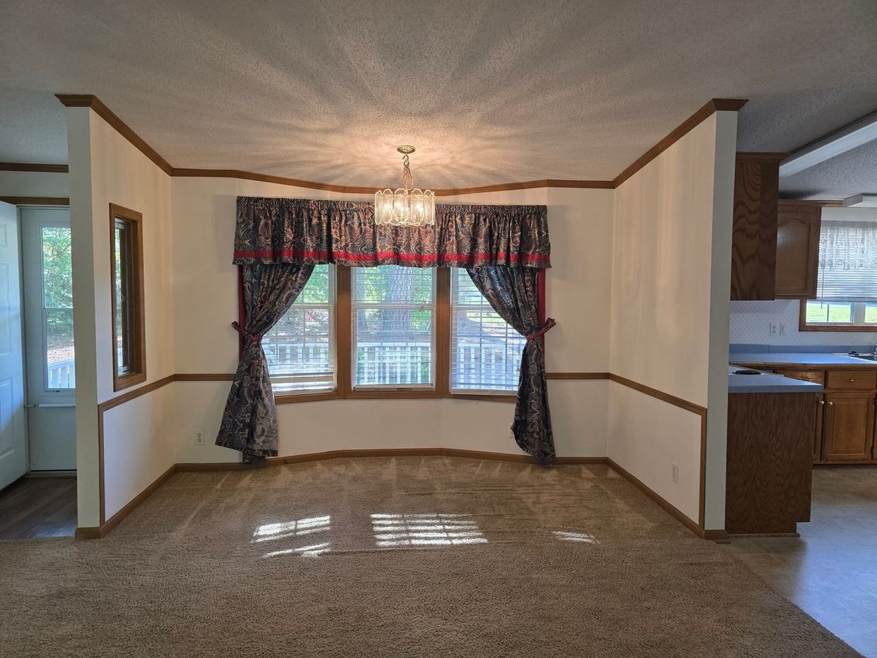 140 Elsie Lamm Rd - Photo 3 of 14