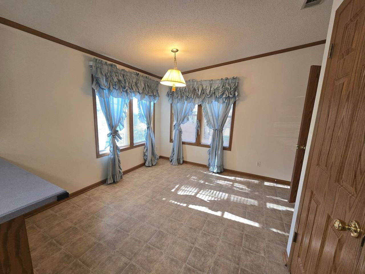 140 Elsie Lamm Rd - Photo 6 of 14