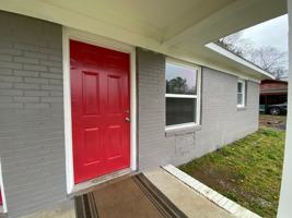 featured image of 415 Lowther St