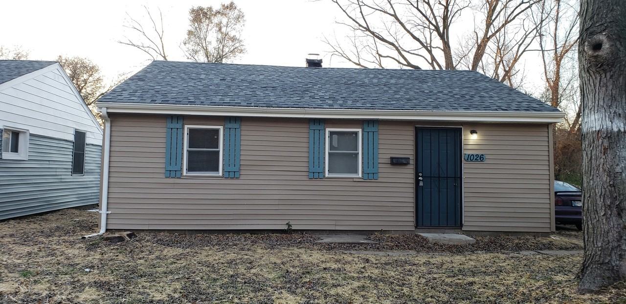 1026 Matthews St - Photo 3 of 12