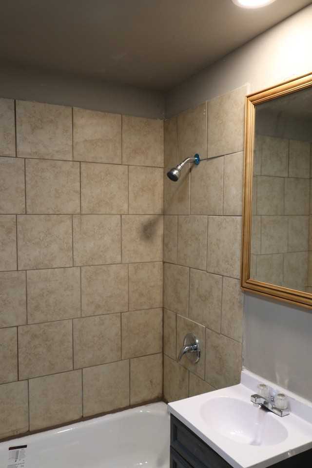 1026 Matthews St - Photo 7 of 12