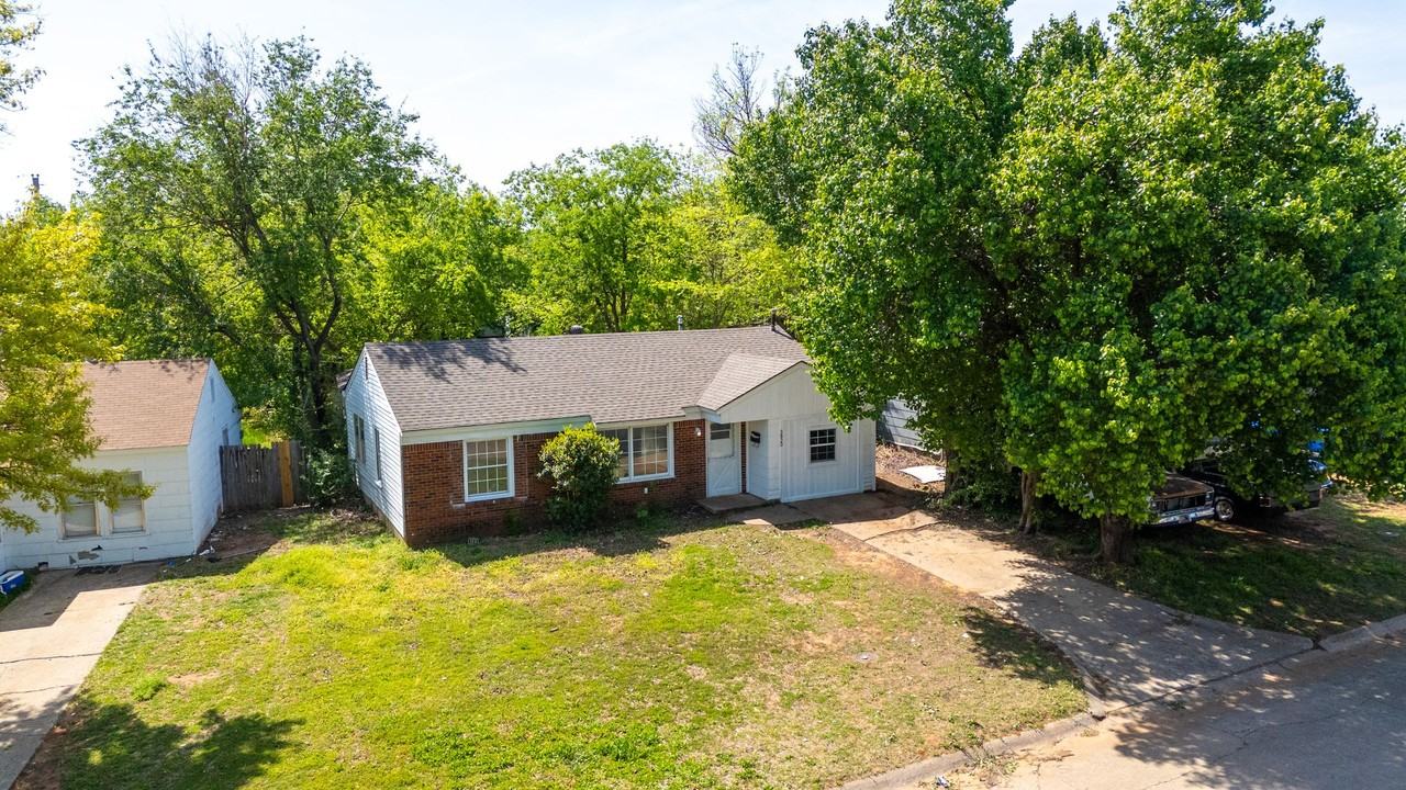 3820 Se 23rd St - Photo 4 of 21