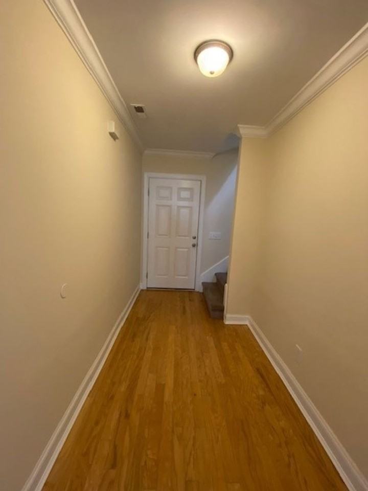 3225 Belmont Cir - Photo 3 of 24