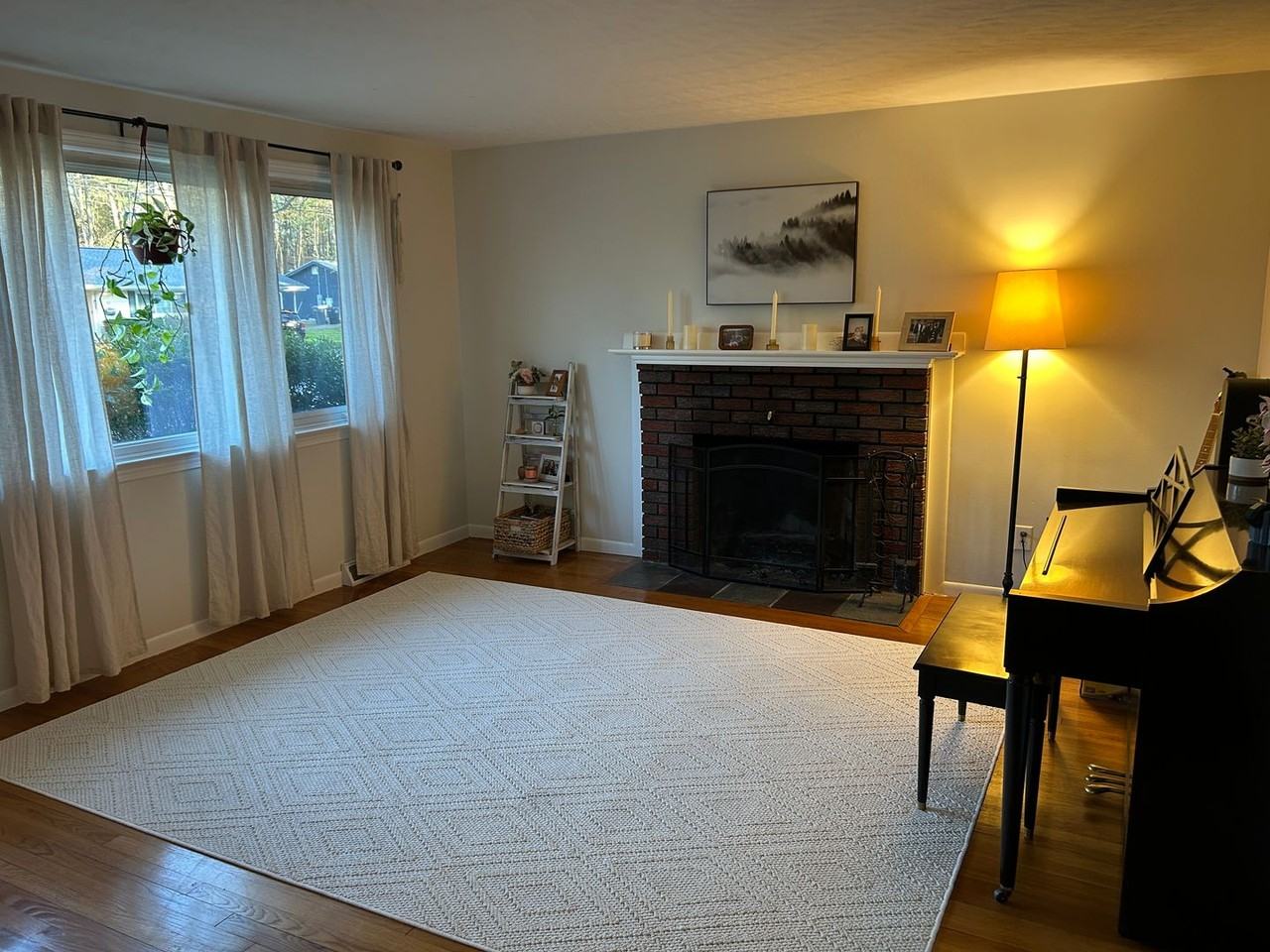 54 Harrington Rd - Photo 5 of 19