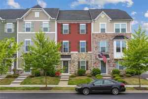 featured image of 4002 Luminary Dr