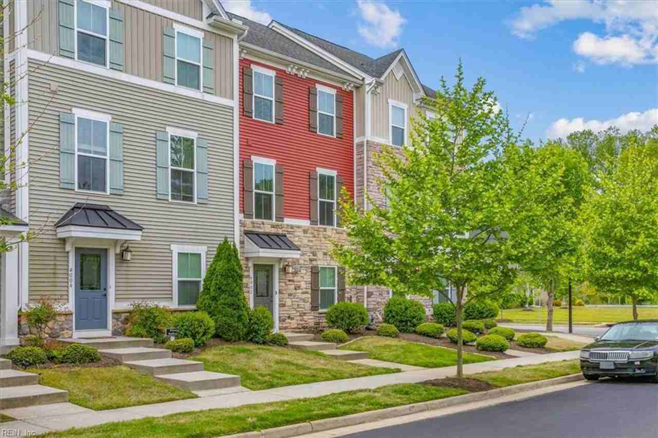 4002 Luminary Dr - Photo 3 of 34