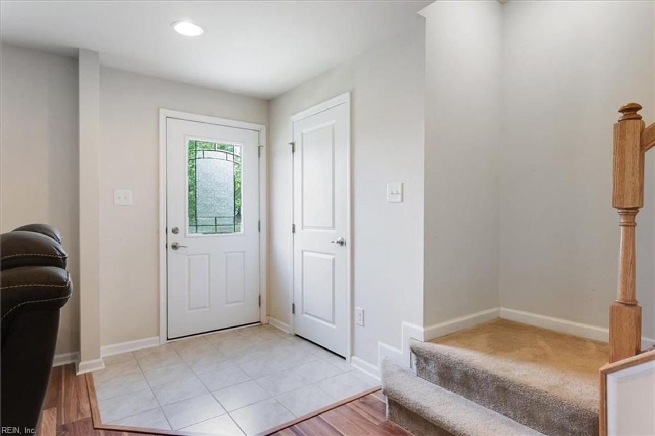 4002 Luminary Dr - Photo 6 of 34