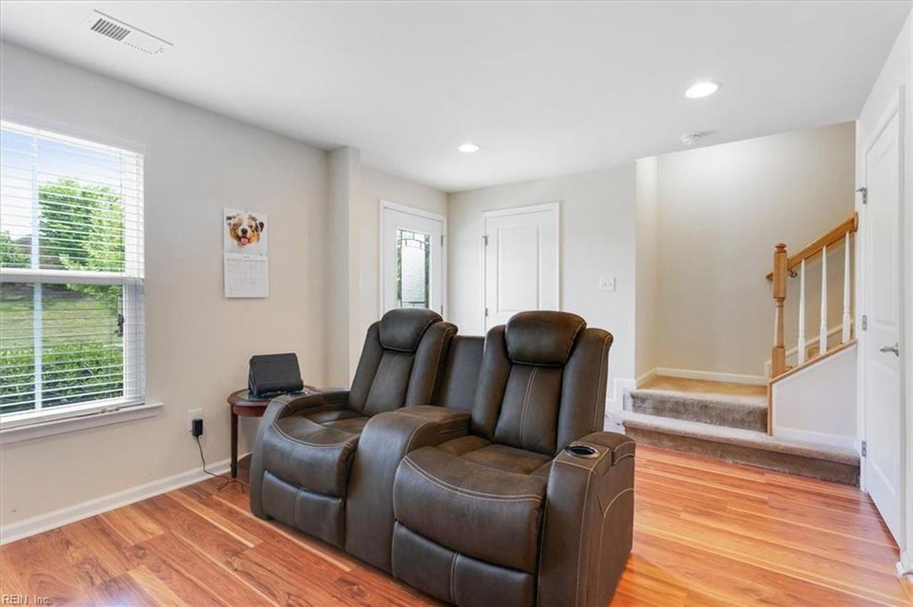 4002 Luminary Dr - Photo 7 of 34