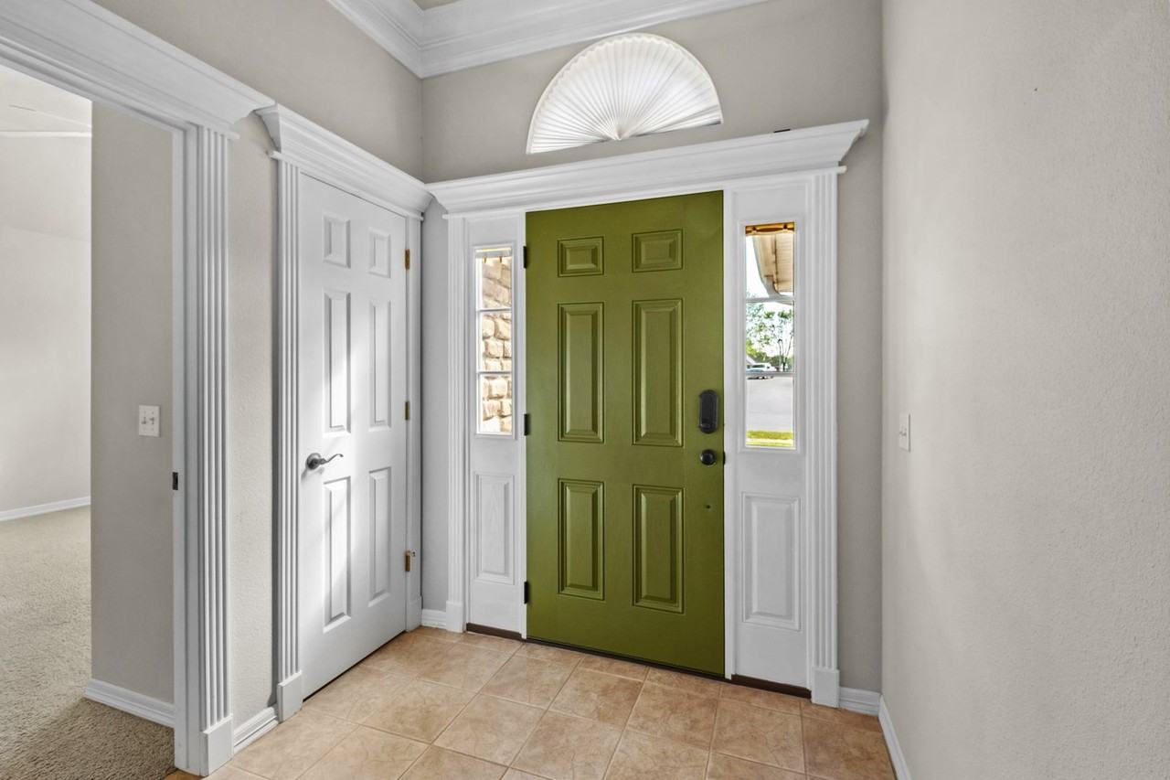 1899 N Batsford Dr - Photo 5 of 29