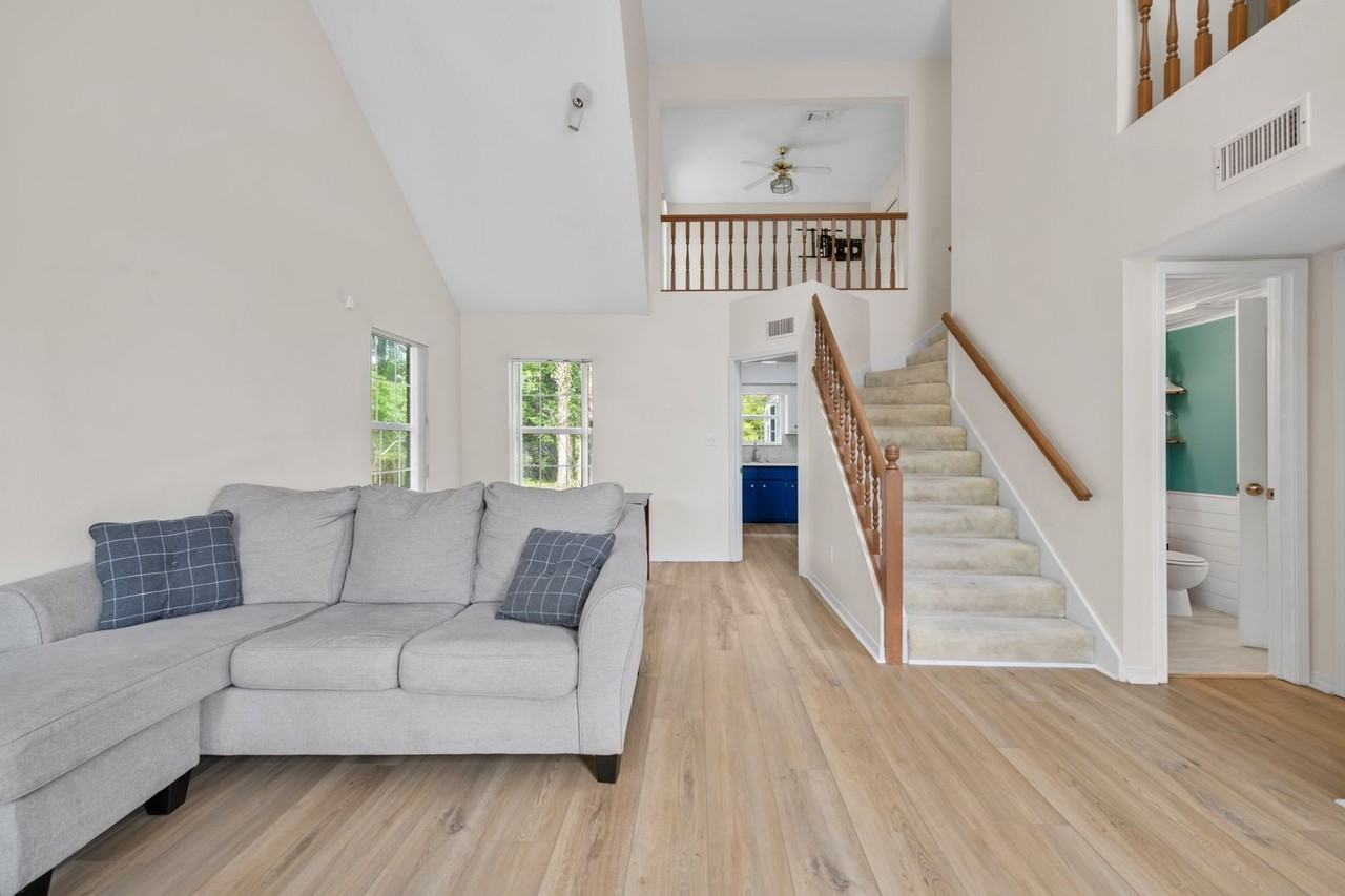 6740 Scotts Pl - Photo 7 of 41