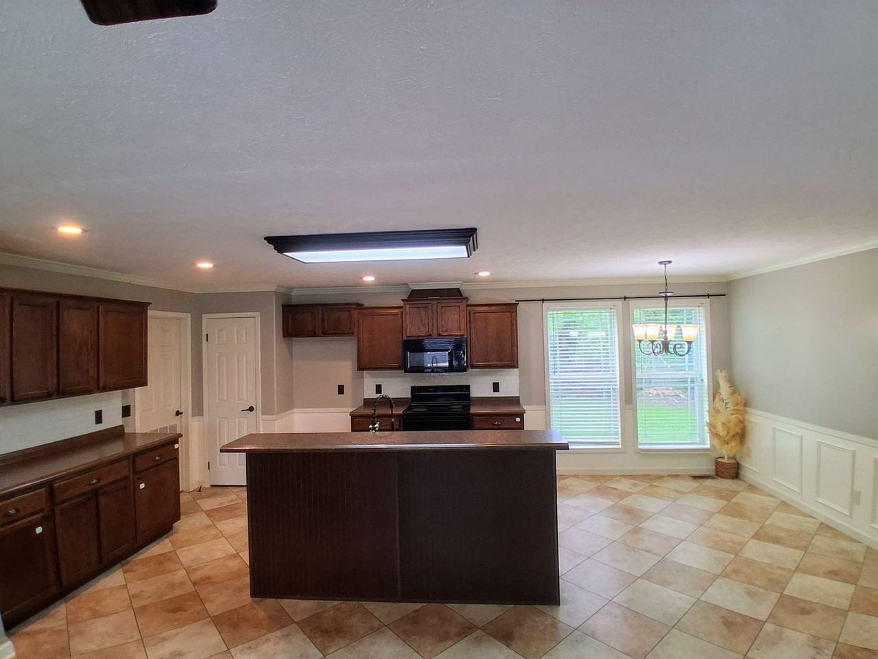 1745 Harts Ferry Rd - Photo 2 of 9