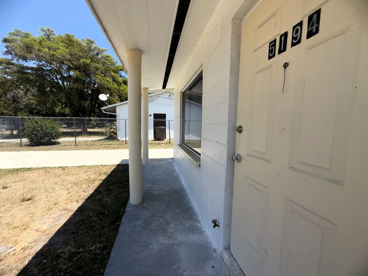 5194 Atlanta Ave - Photo 2 of 20