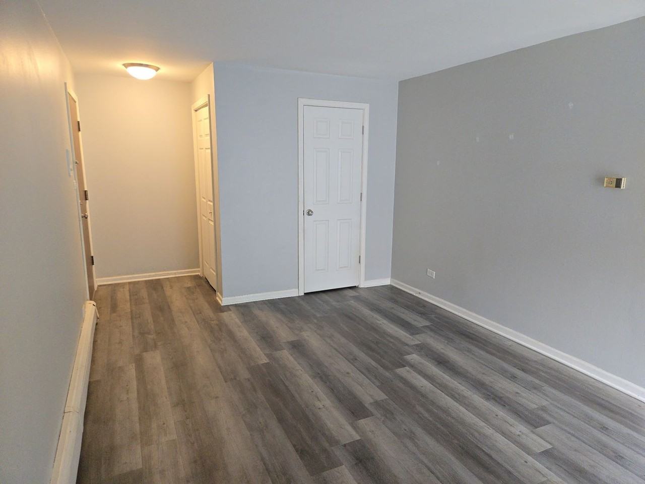 38 W 65th St - Photo 2 of 10