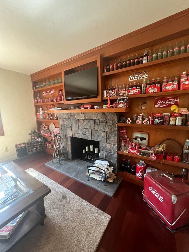 2784 Siskiyou Blvd - Photo 2 of 12