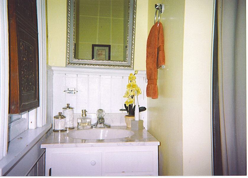 218 W Main St - Photo 2 of 10