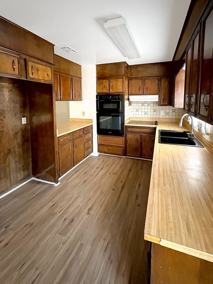 4000 Mescalero Dr - Photo 5 of 13