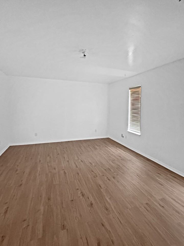 4000 Mescalero Dr - Photo 6 of 13