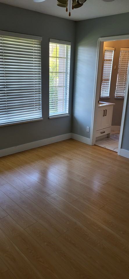12210 102A Avenue - Photo 4 of 10