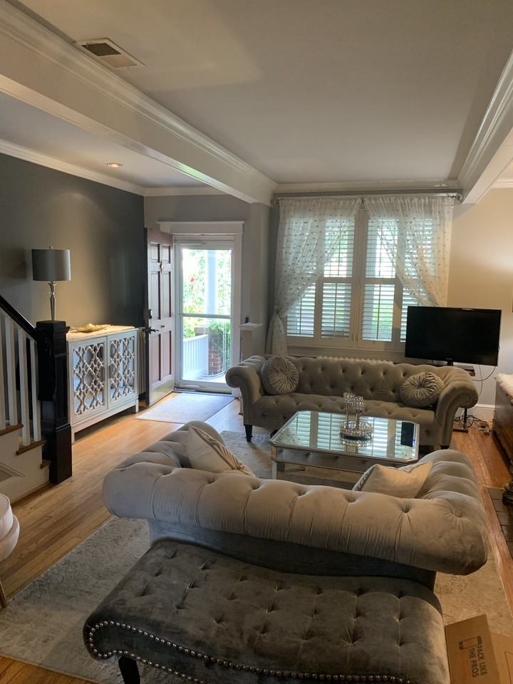 1418 Cameron St #1418 - Photo 3 of 10