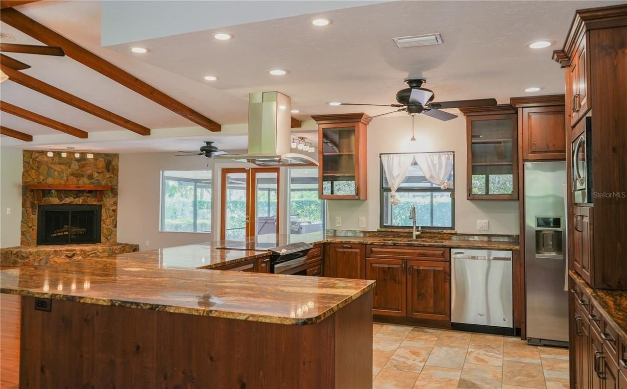 3502 Sunbeam Drive - Photo 3 of 29