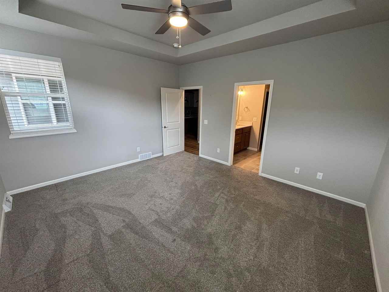 2155 Rosenberg Ln - Photo 6 of 19